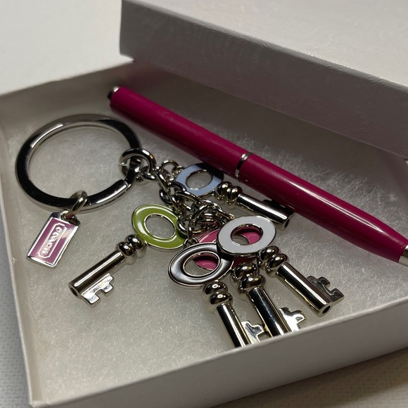 Coach Multicolor Keys Keychain with Pink Coach Pen